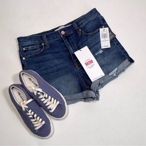 CELEBRITY PINK The Iconic Hi-Rise Mom The Iconic short